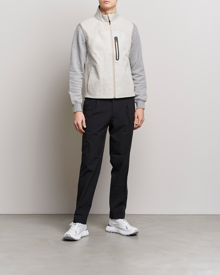 Heren | Gilets | SEASE | V-8 Linen Gilet Light Beige