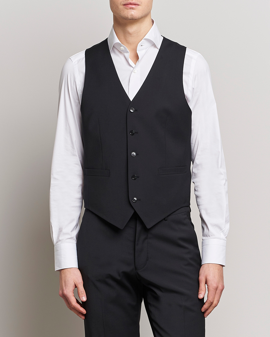 Homme | Blazers | Tiger of Sweden | Wayde Wool Travel Waistcoat Black