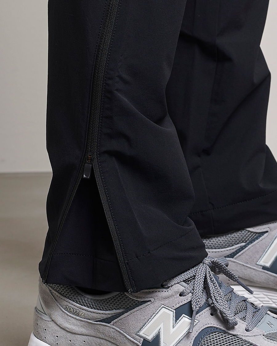 Homme | Pantalons | Peak Performance | Tech Light Woven Scale Pants Black