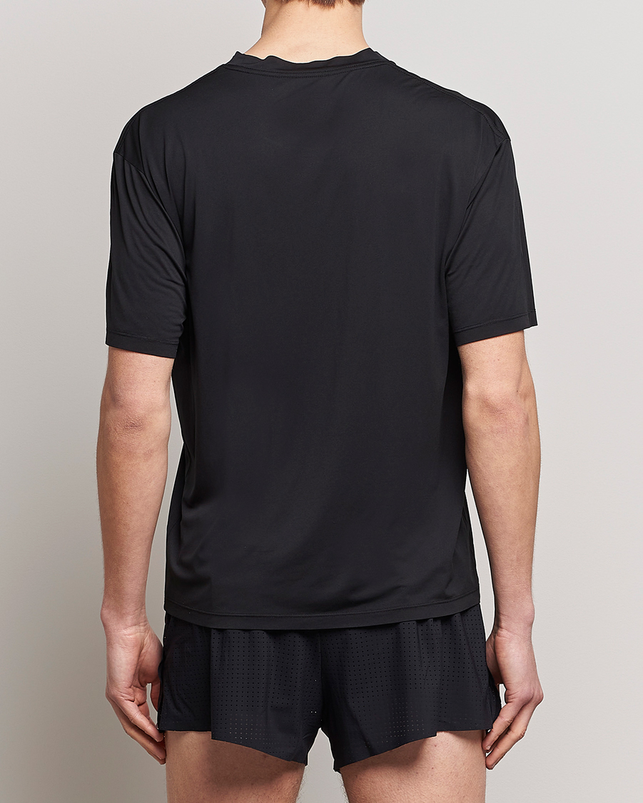 Homme | T-shirts | Satisfy | AuraLite T-Shirt Black