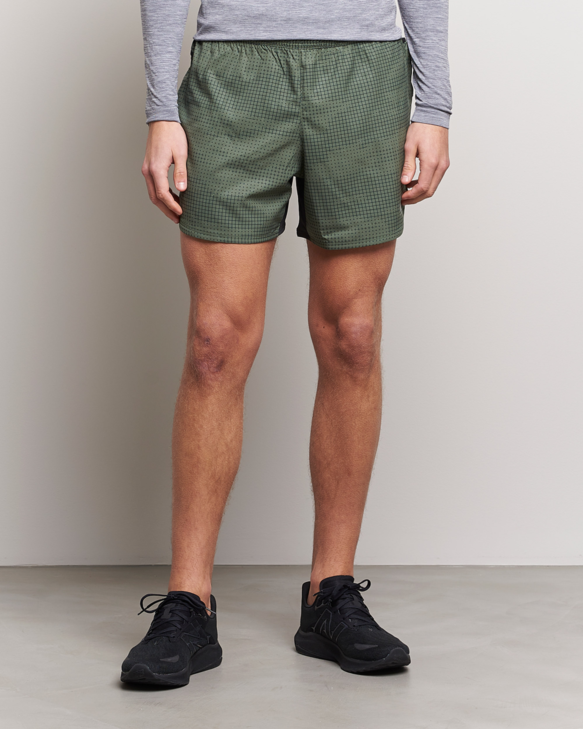 Homme | Shorts | New Balance Running | Impact Run 5 Inch Shorts Deep Olive