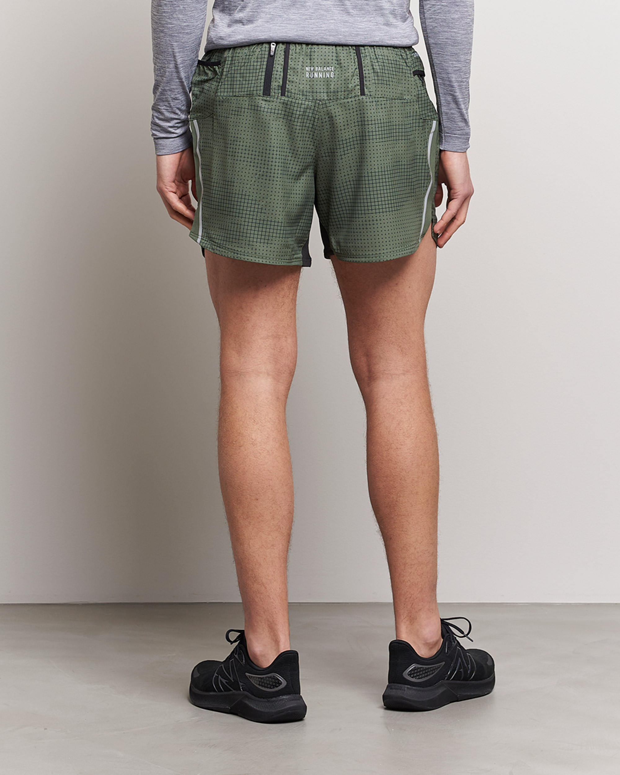 Homme | Shorts | New Balance Running | Impact Run 5 Inch Shorts Deep Olive