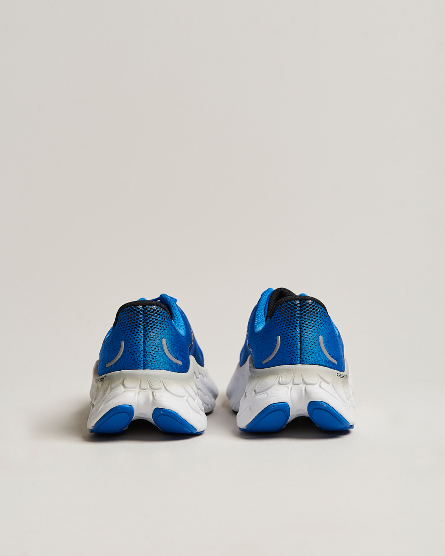 Homme | New Balance Running Fresh Foam More v4 Blue | New Balance Running | Fresh Foam More v4 Blue