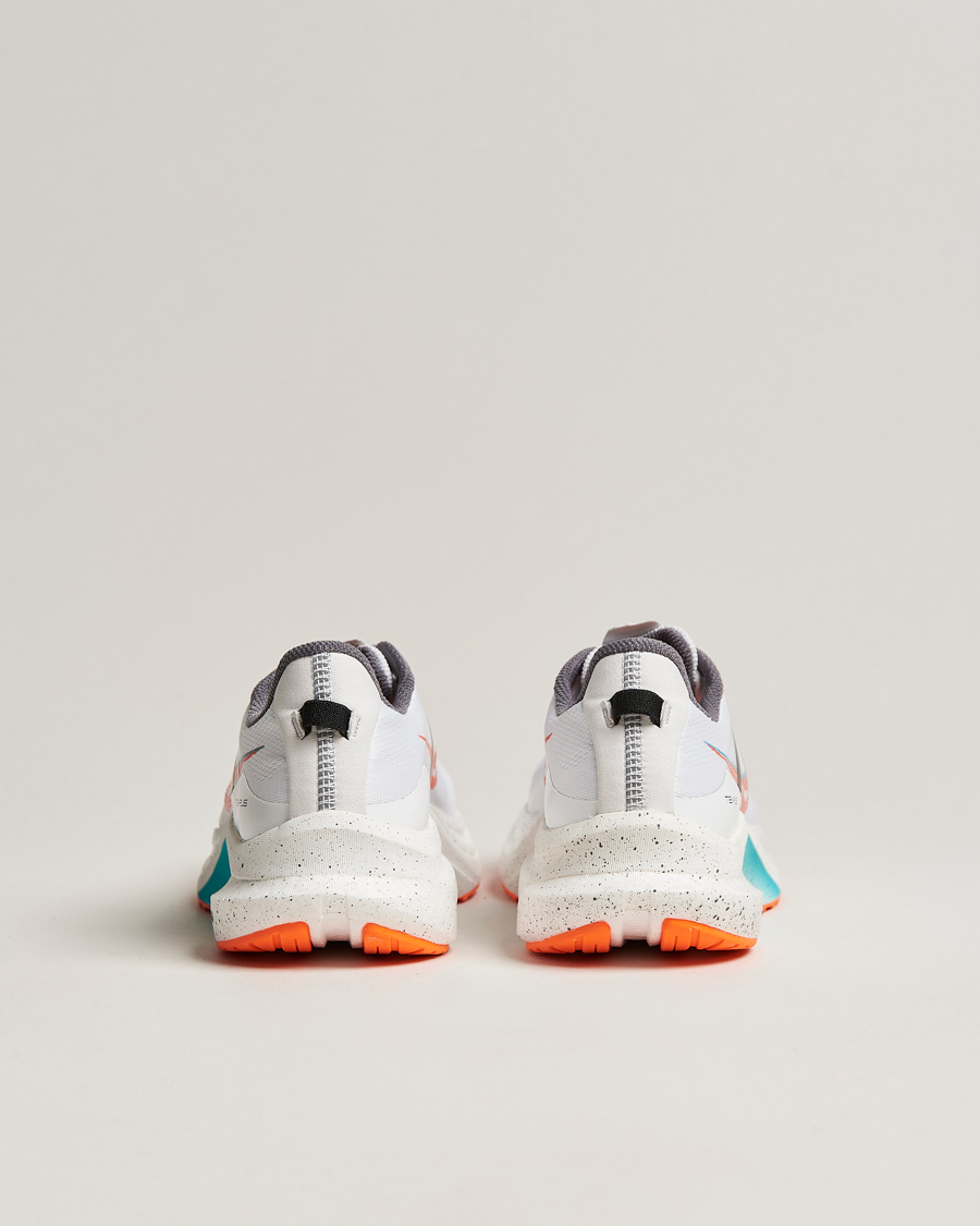 Homme | Saucony Tempus Running Sneaker White/Vizi Orange | Saucony | Tempus Running Sneaker White/Vizi Orange