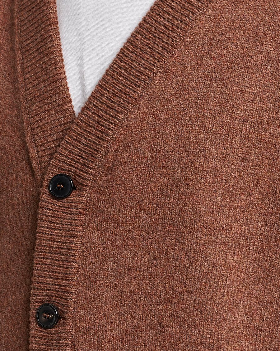 Heren | Truien | Sunspel | Lambswool Cardigan Pecan