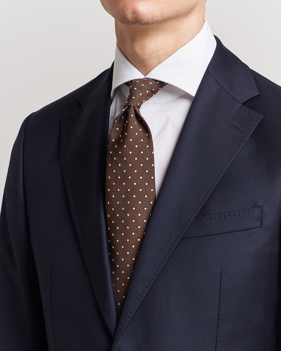 Heren | Stropdassen | Amanda Christensen | Dot Classic Tie 8 cm Brown/White