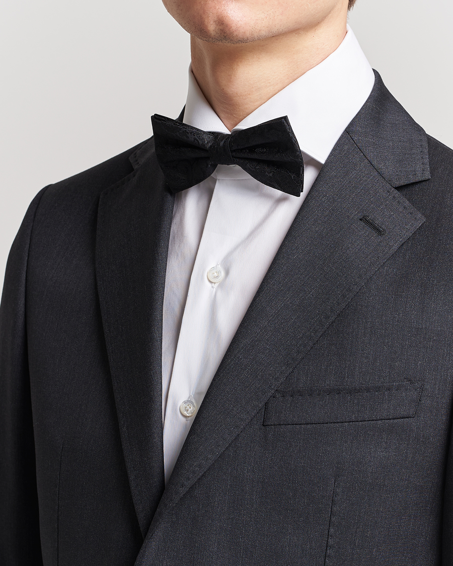 Homme | Amanda Christensen Tonal Paisley Pre Tie Silk Black | Amanda Christensen | Tonal Paisley Pre Tie Silk Black