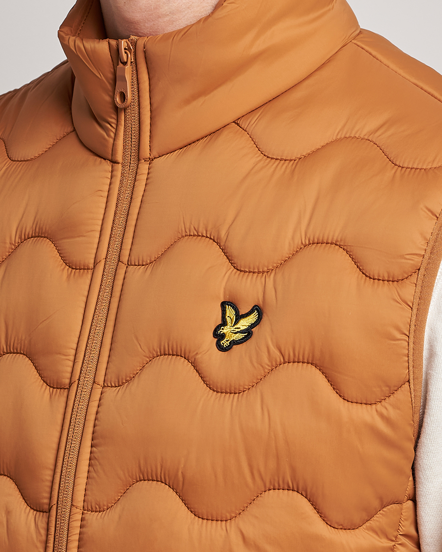 Homme | Gilets | Lyle & Scott | Crest Quilted Gilet Vest Salt Burne