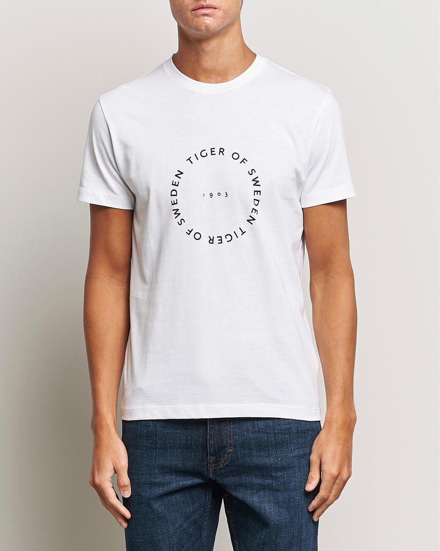 Homme | T-shirts | Tiger of Sweden | Dillan Crew Neck Logo T-Shirt Pure White