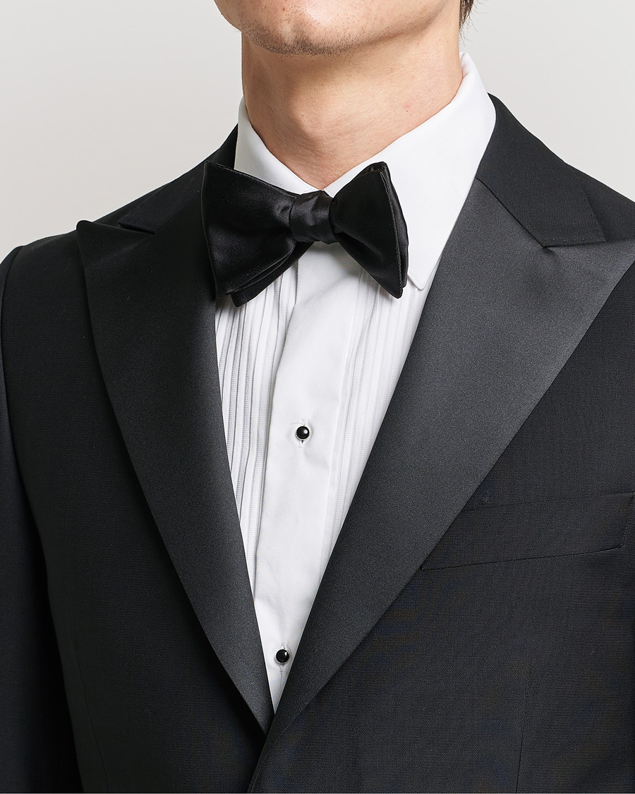 Heren | Eton Pre-Tied Silk Bow Tie Black | Eton | Pre-Tied Silk Bow Tie Black