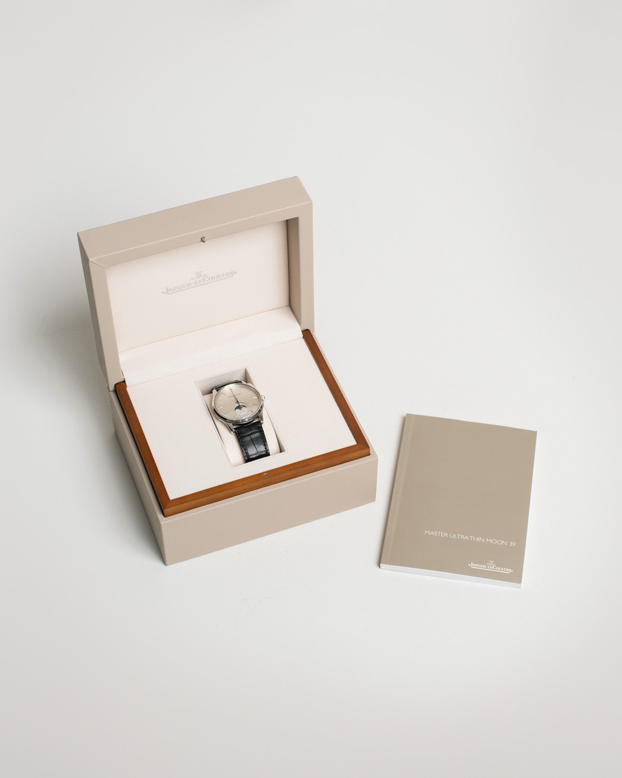 Homme | Pre-Owned & Vintage Watches | Jaeger-LeCoultre Pre-Owned | Master Ultra Thin Moon39 176.8.64S Steel Silver
