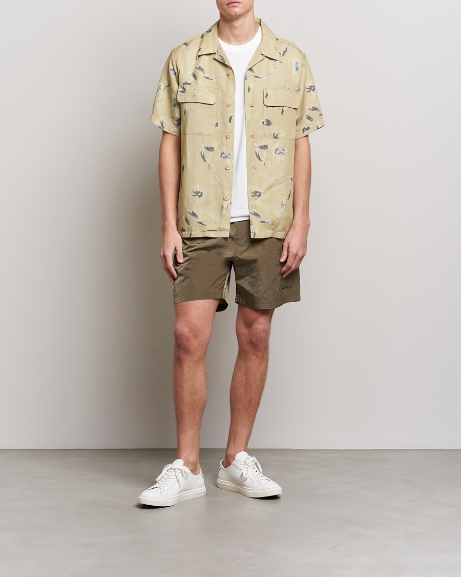 Homme | Chemises | NN07 | Daniel Short Sleeve Tencel/Linen Printed Shirt Pale Olive