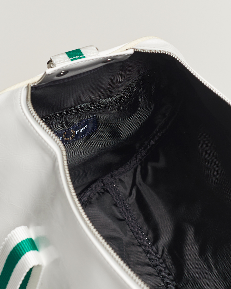 Homme | Fred Perry Classic Barrel Bag Snow White | Fred Perry | Classic Barrel Bag Snow White