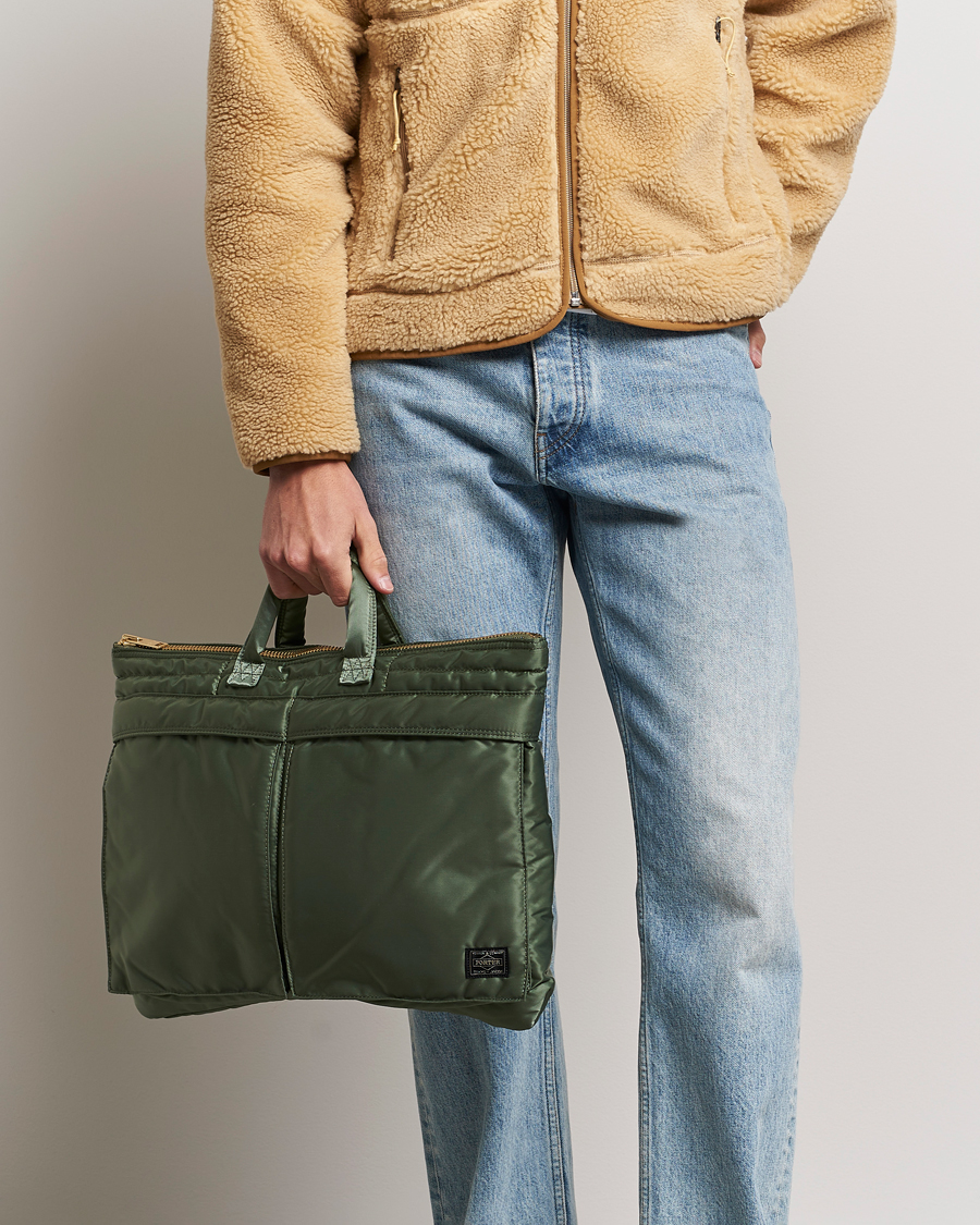 Homme | Porter-Yoshida & Co. Tanker Short Helmet Bag Sage Green | Porter-Yoshida & Co. | Tanker Short Helmet Bag Sage Green