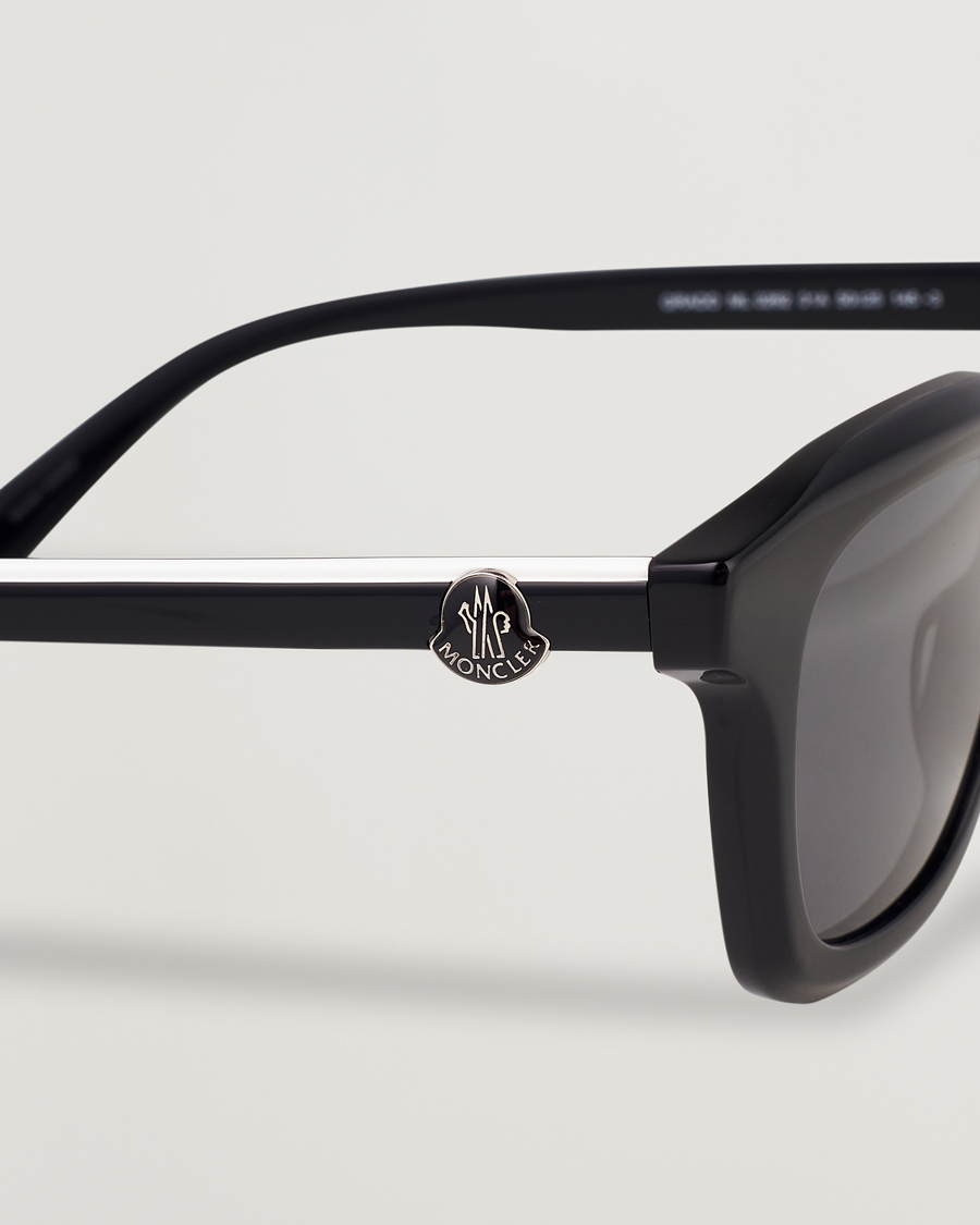 Heren | Moncler Lunettes Gradd Sunglasses Shiny Black/Smoke | Moncler Lunettes | Gradd Sunglasses Shiny Black/Smoke