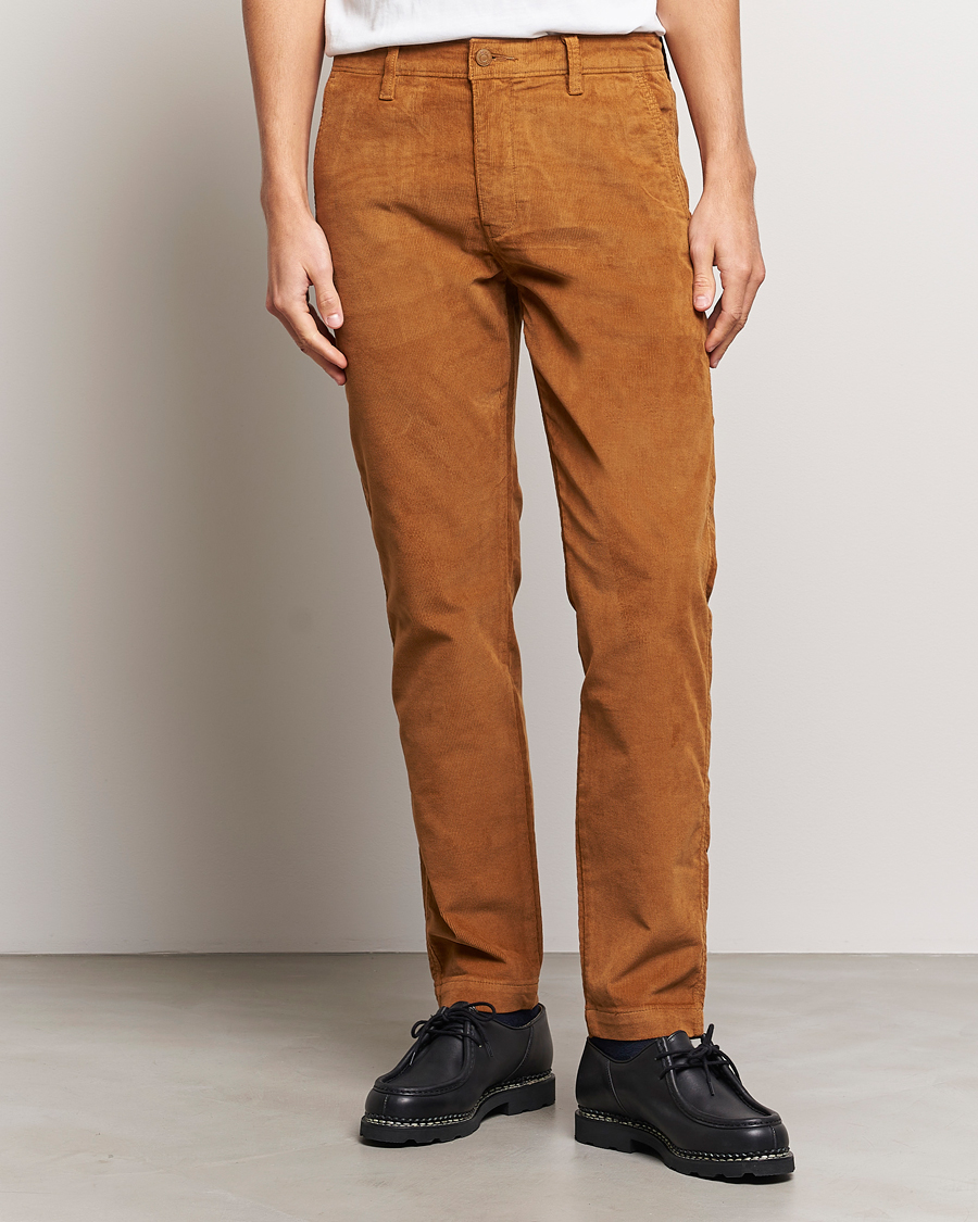 Heren | Broeken | Levi's | Garment Dyed Stretch Corduroy Chino Monks Robe