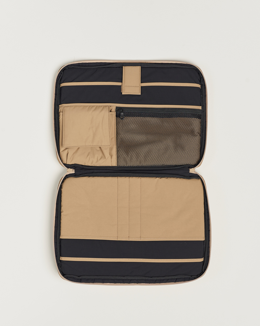Heren | mazi untitled AM Case 02 Nylon Portfolio Beige | mazi untitled | AM Case 02 Nylon Portfolio Beige