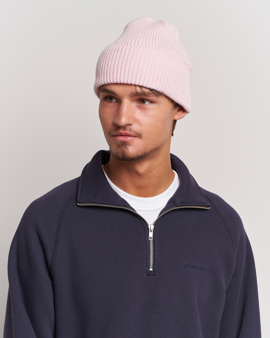 Homme | Colorful Standard Merino Wool Beanie Faded Pink | Colorful Standard | Merino Wool Beanie Faded Pink