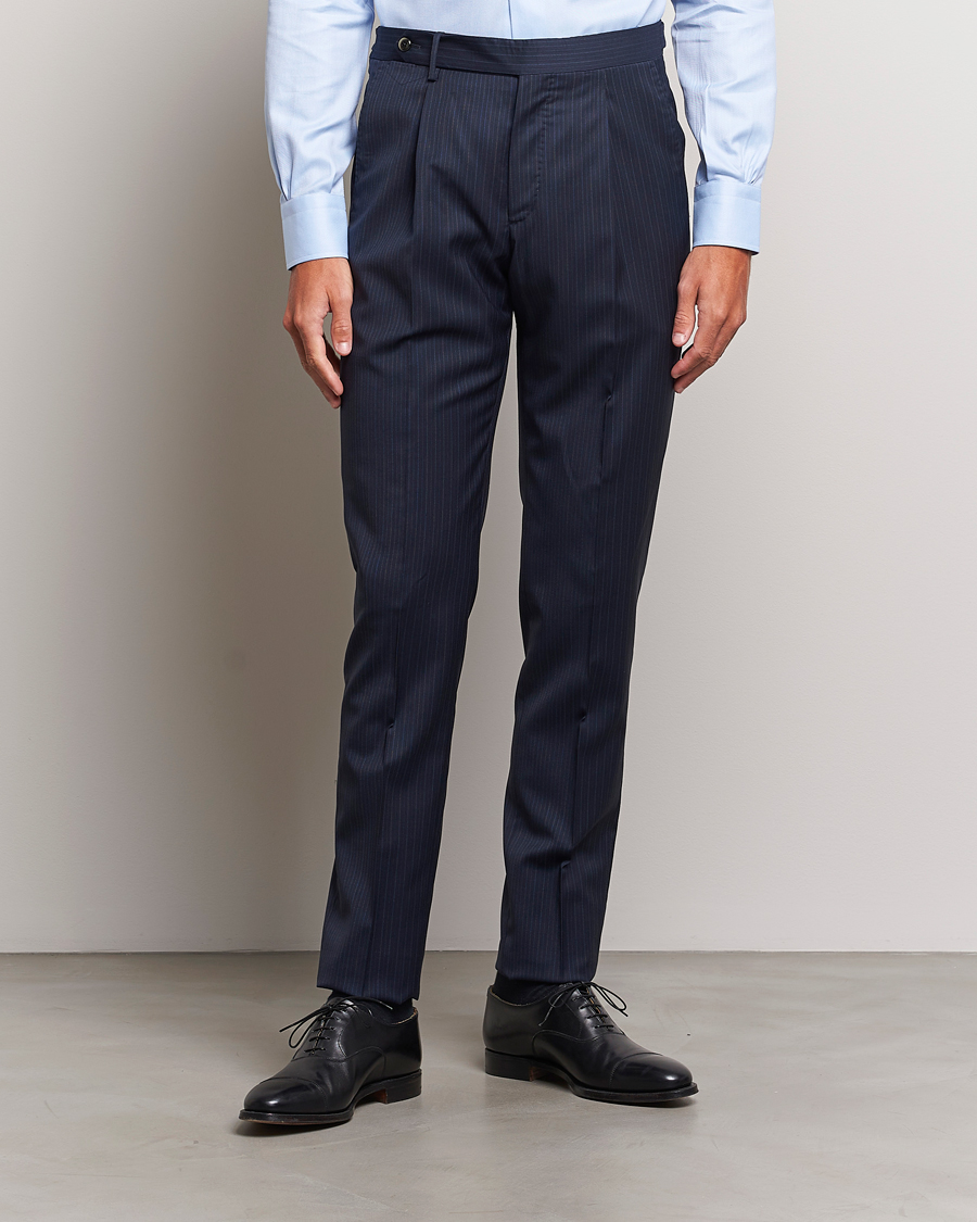 Homme | Pantalons | PT01 | Slim Fit Pleated Wool Trousers Navy Pin