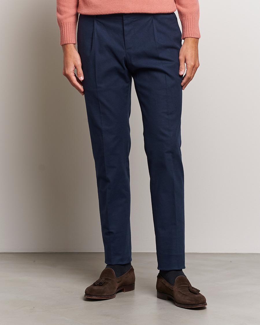 Homme | Pantalons | PT01 | Slim Fit Pleated Cotton Flannel Trousers Navy