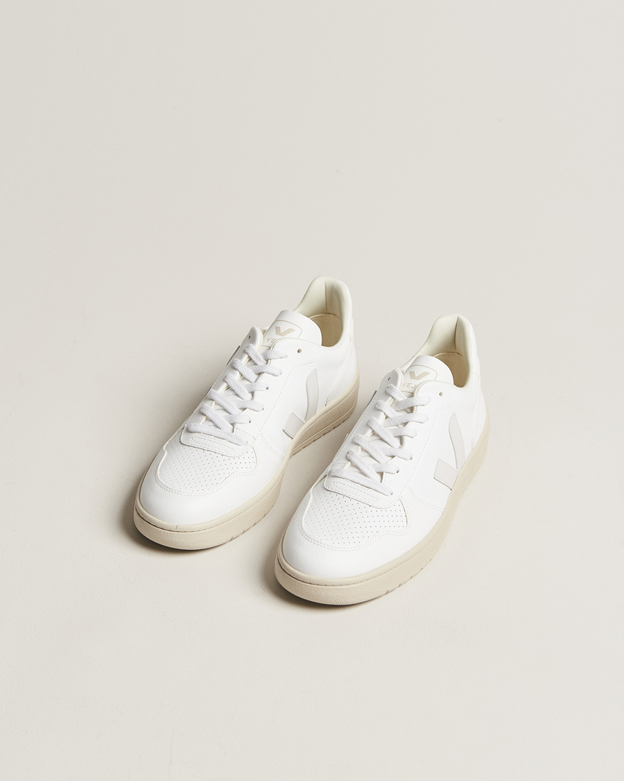 Homme | Veja V-10 Vegan Leather Sneaker Full White 40 | Veja | V-10 Vegan Leather Sneaker Full White 40