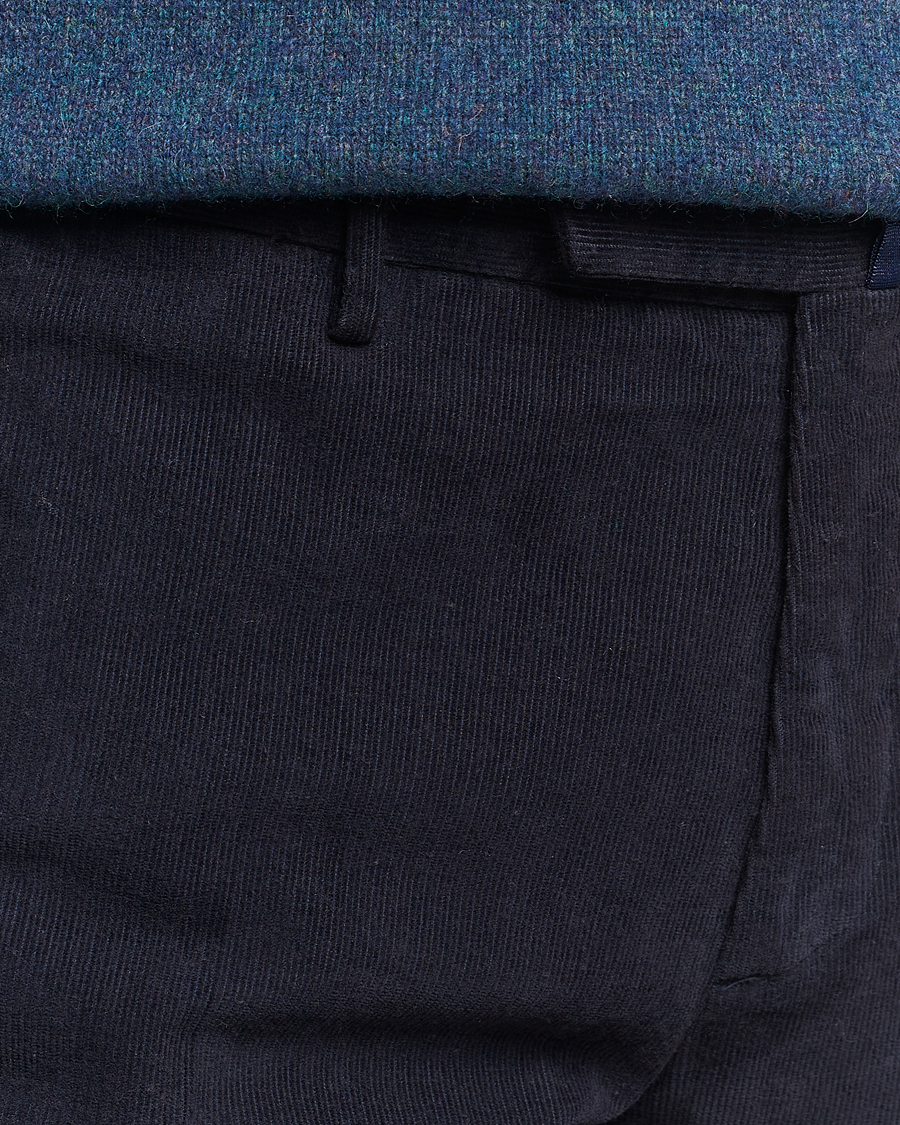 Homme | Pantalons | Incotex | Slim Fit Soft Corduroy Trousers Navy