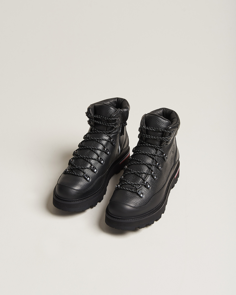 Homme | Moncler Peka Trek Hiking Boots Black/Navy | Moncler | Peka Trek Hiking Boots Black/Navy