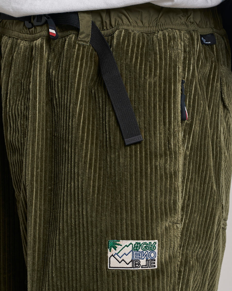 Homme | Pantalons | Moncler Grenoble | Tech Panel Corduroy Trousers Olive