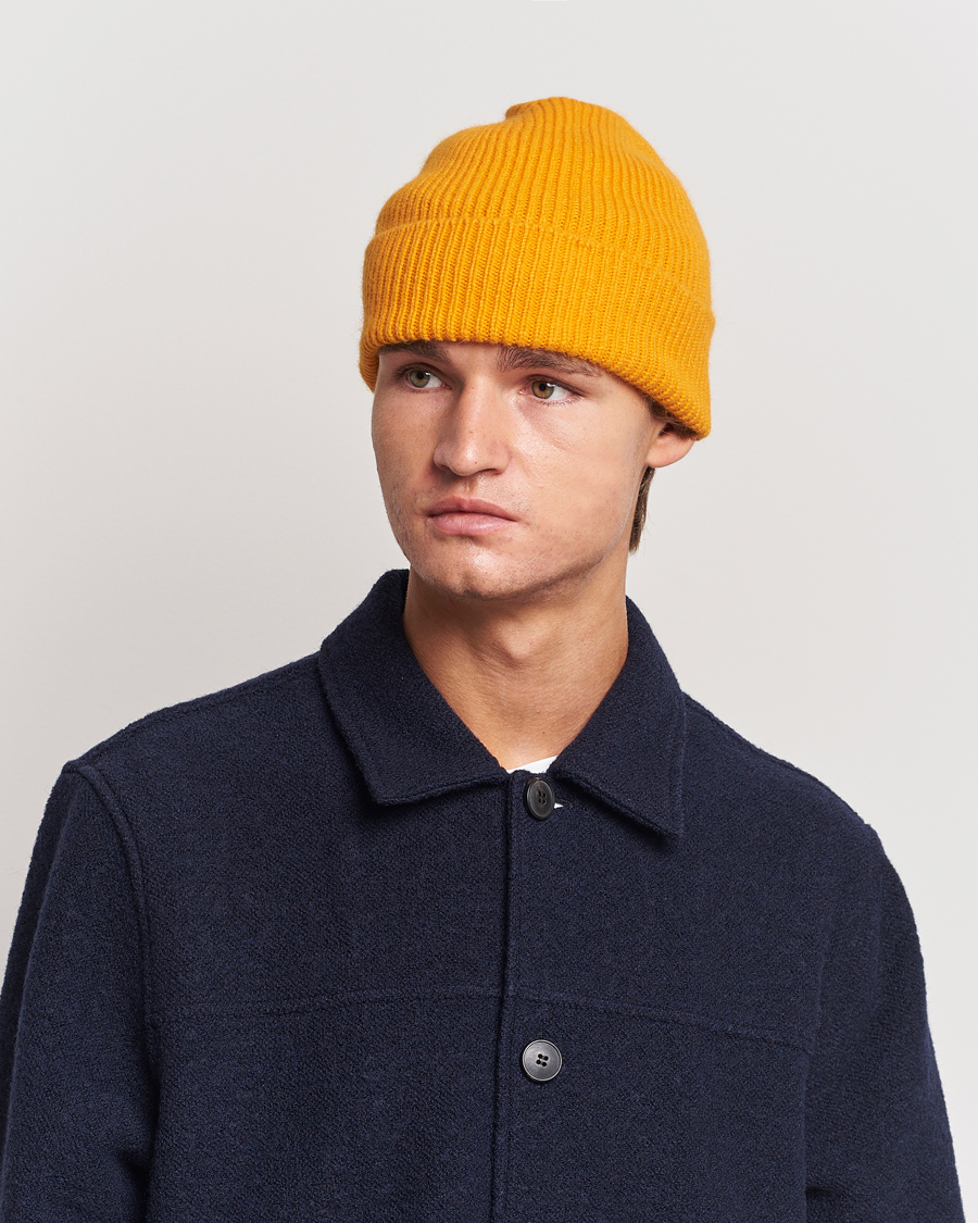 Homme | Bonnets | Le Bonnet | Lambswool/Caregora Beanie Orange Peel