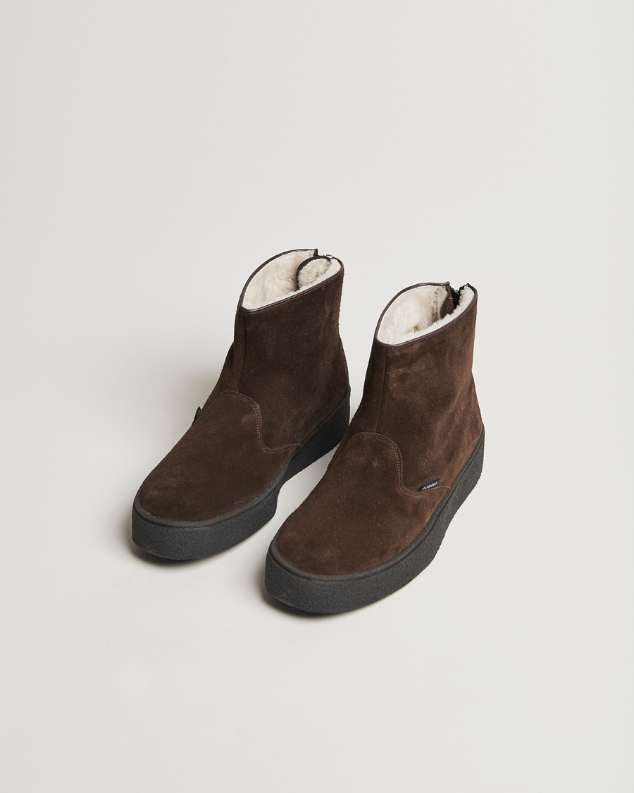 Homme | Sanders Sherling Lined Curling Boot Chocolate Suede | Sanders | Sherling Lined Curling Boot Chocolate Suede
