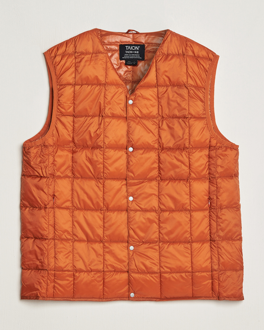 Heren | Jassen | TAION | V-Neck Lightweight Down Vest Brick Orange