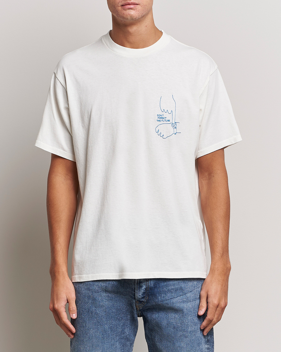 Homme | T-shirts | Nudie Jeans | Koffe Future Crew Neck T-Shirt Off White