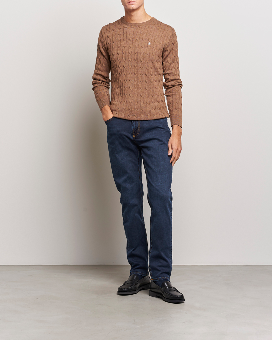 Heren | Truien | Morris | Merino Cable Crew Neck Camel