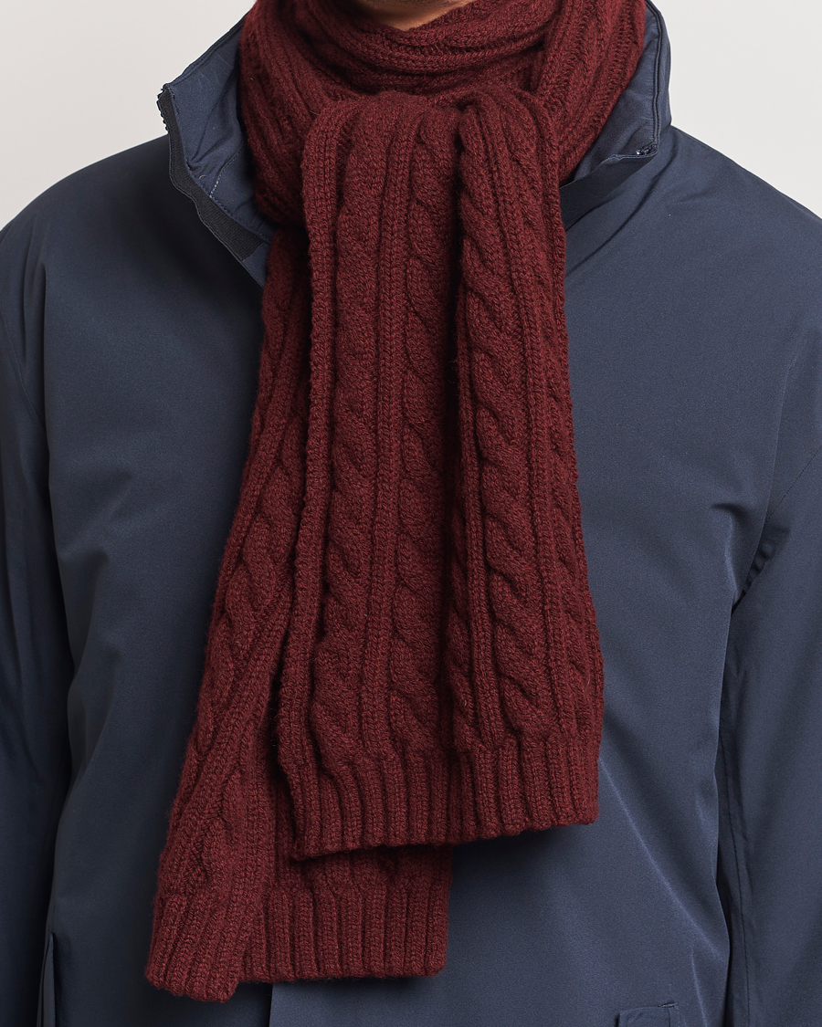 Homme | Sunspel Lambswool Cable Scarf Maroon | Sunspel | Lambswool Cable Scarf Maroon
