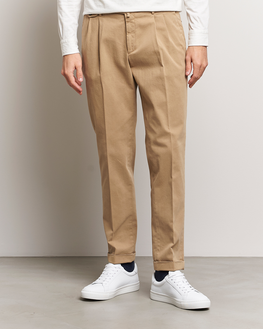 Homme | Pantalons | Briglia 1949 | Easy Fit Pleated Cotton Stretch Chino Beige