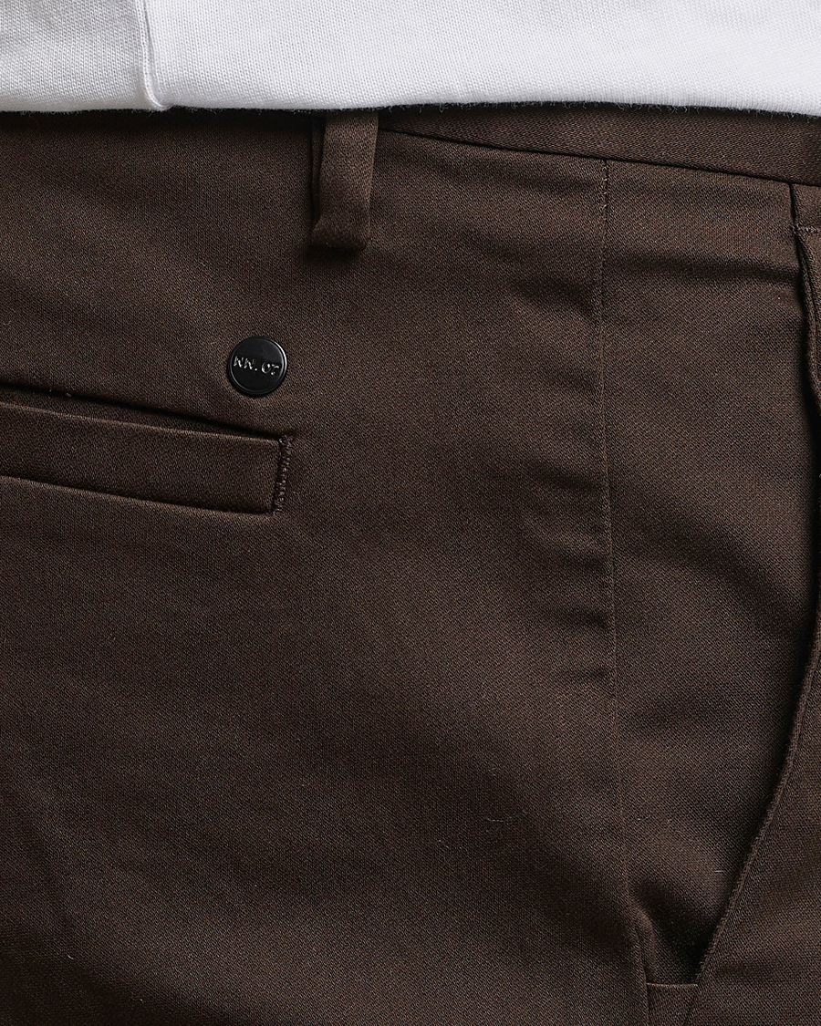 Homme | Pantalons | NN07 | Theo Regular Fit Chinos Demitasse Brown