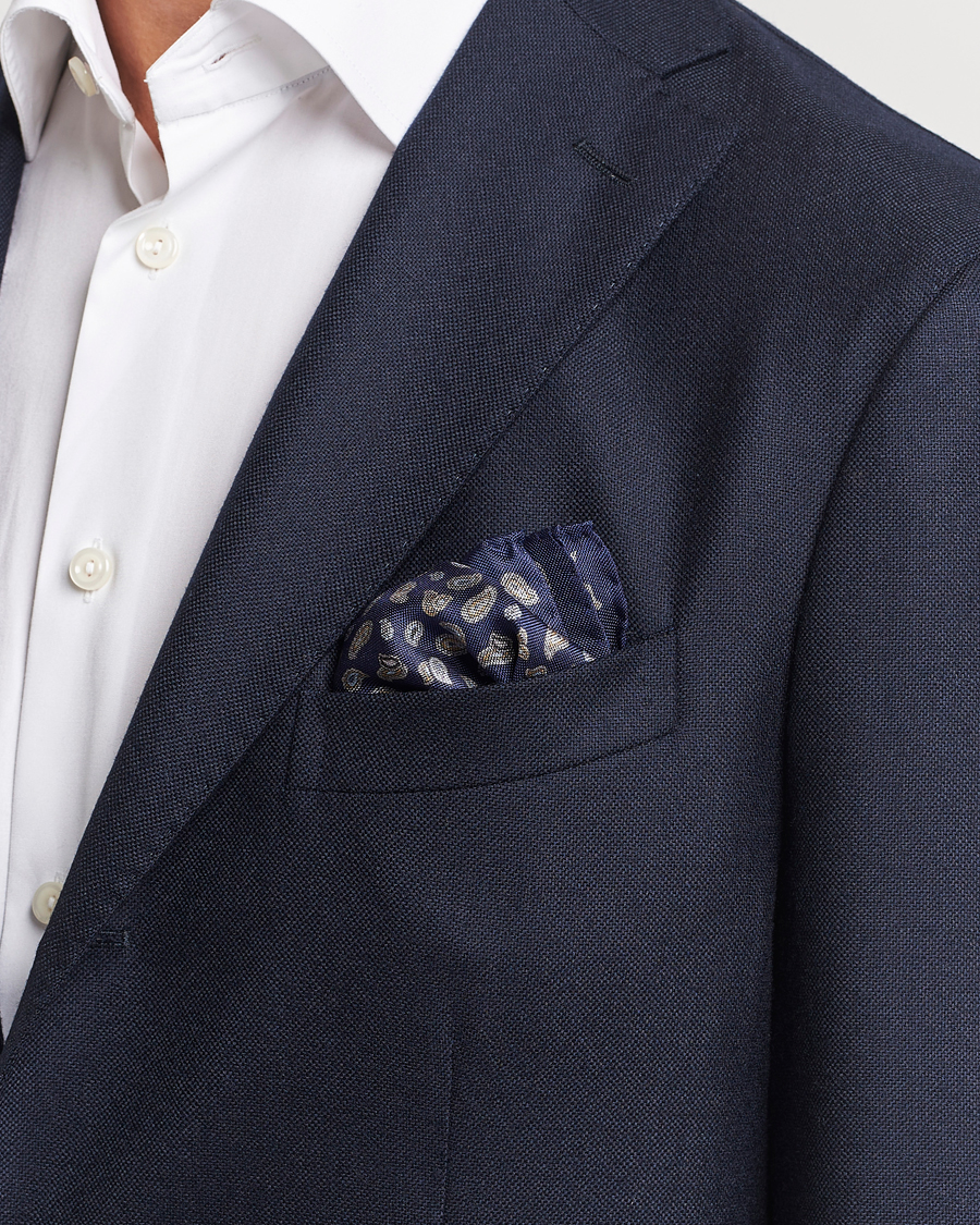 Homme | Amanda Christensen Silk Oxford Printed Paisley Pocket Square Navy | Amanda Christensen | Silk Oxford Printed Paisley Pocket Square Navy