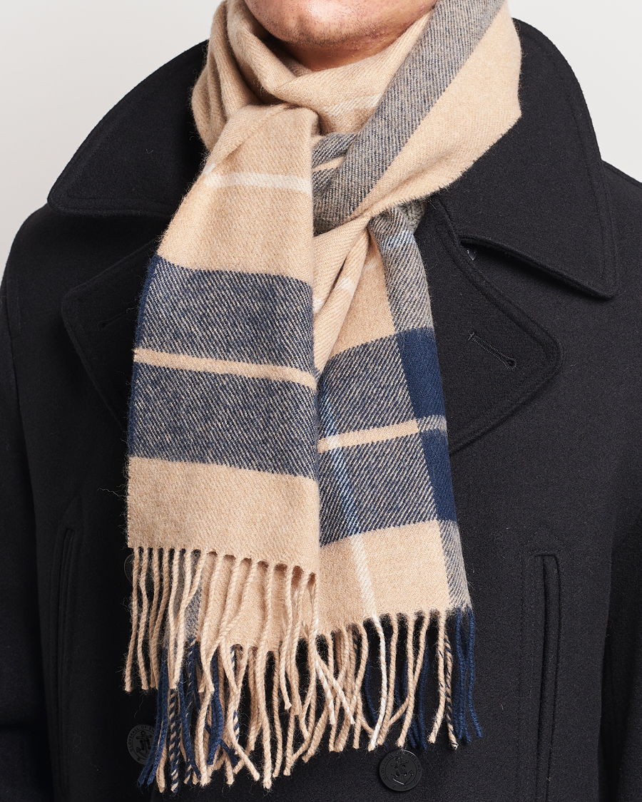 Homme | Gloverall Lambswool Scarf Camel Check | Gloverall | Lambswool Scarf Camel Check