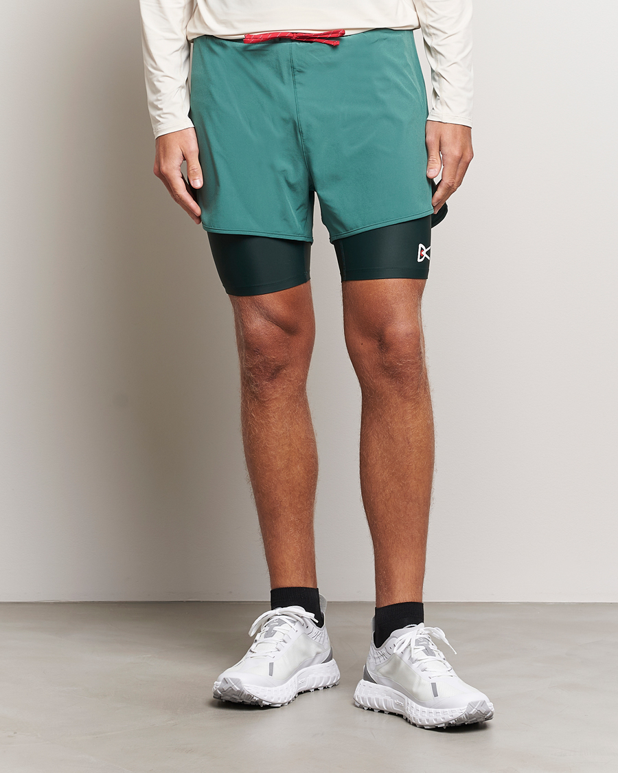 Homme | Shorts | District Vision | Layered Pocketed Trail Shorts Pine