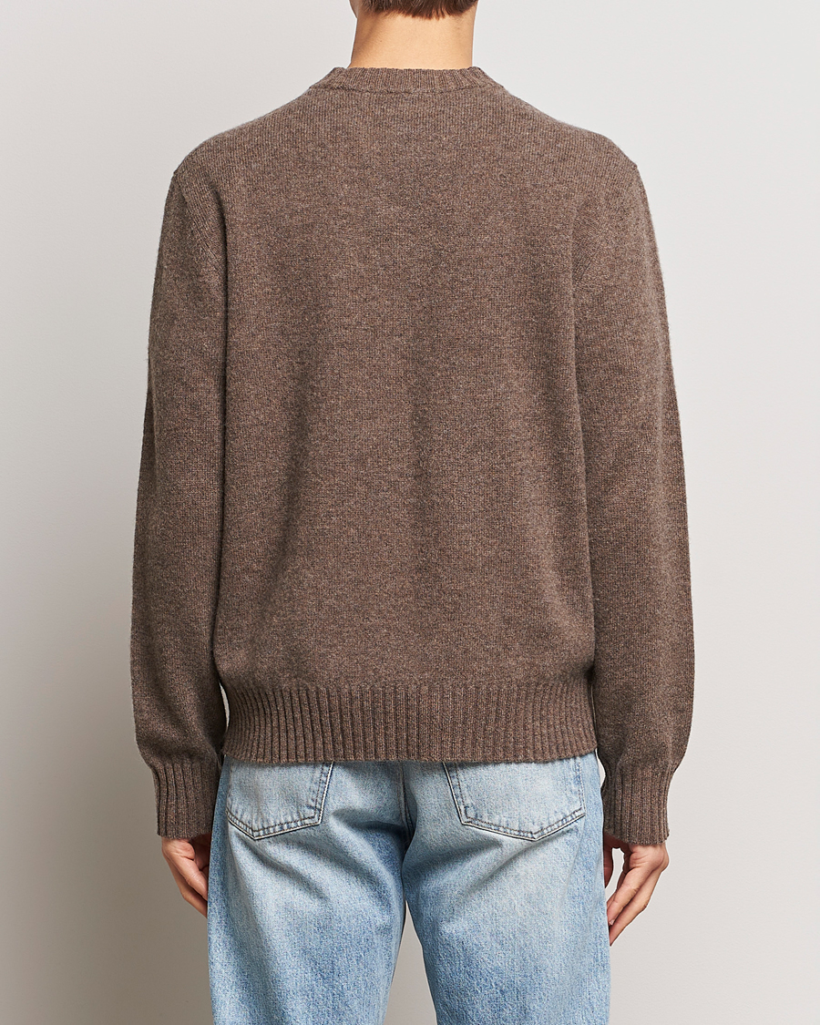 Heren | Truien | A Day's March | Marlow Lambswool Crew Dark Taupe