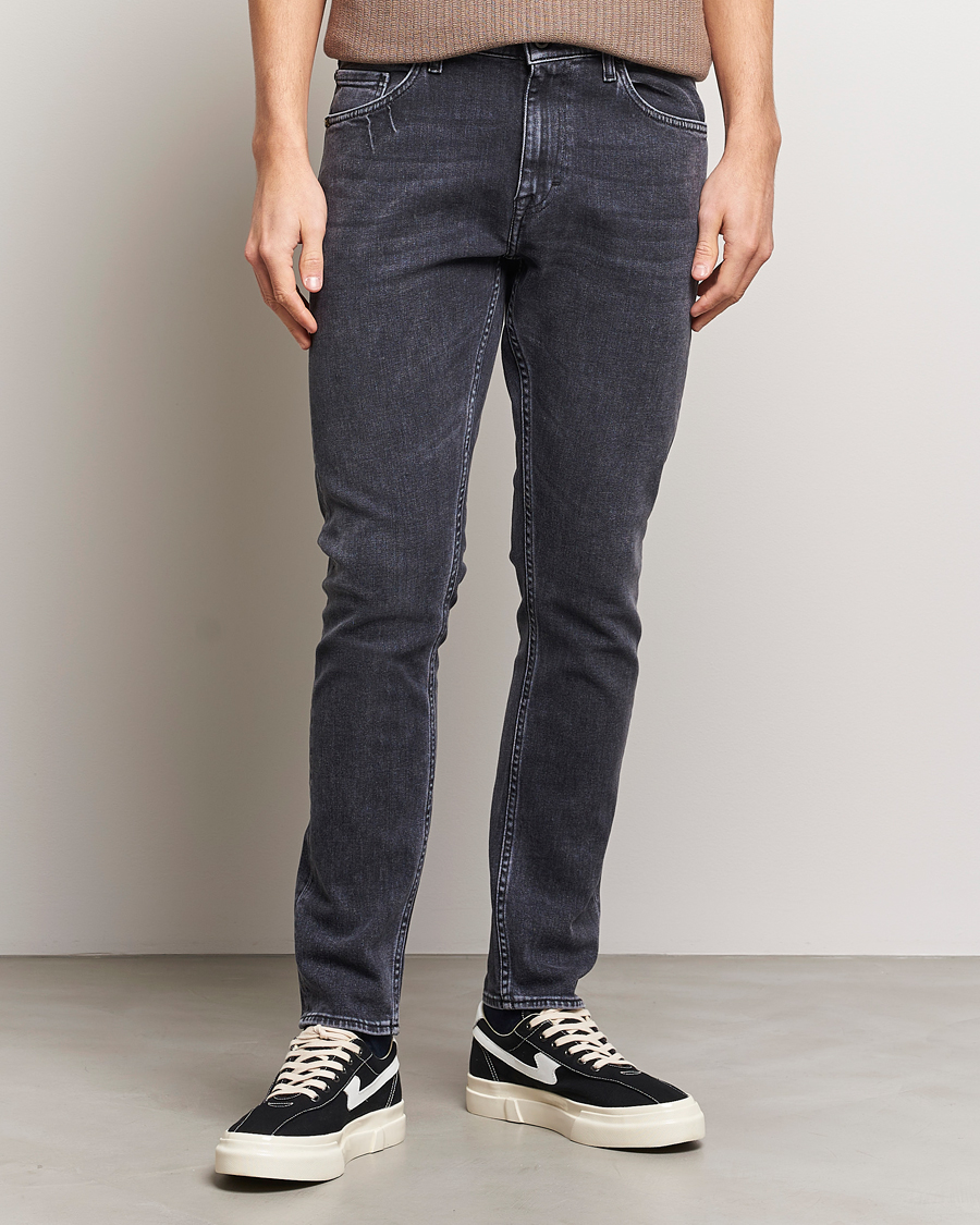 Homme | Jeans | Tiger of Sweden | Pistolero Stretch Cotton Jeans Washed Black