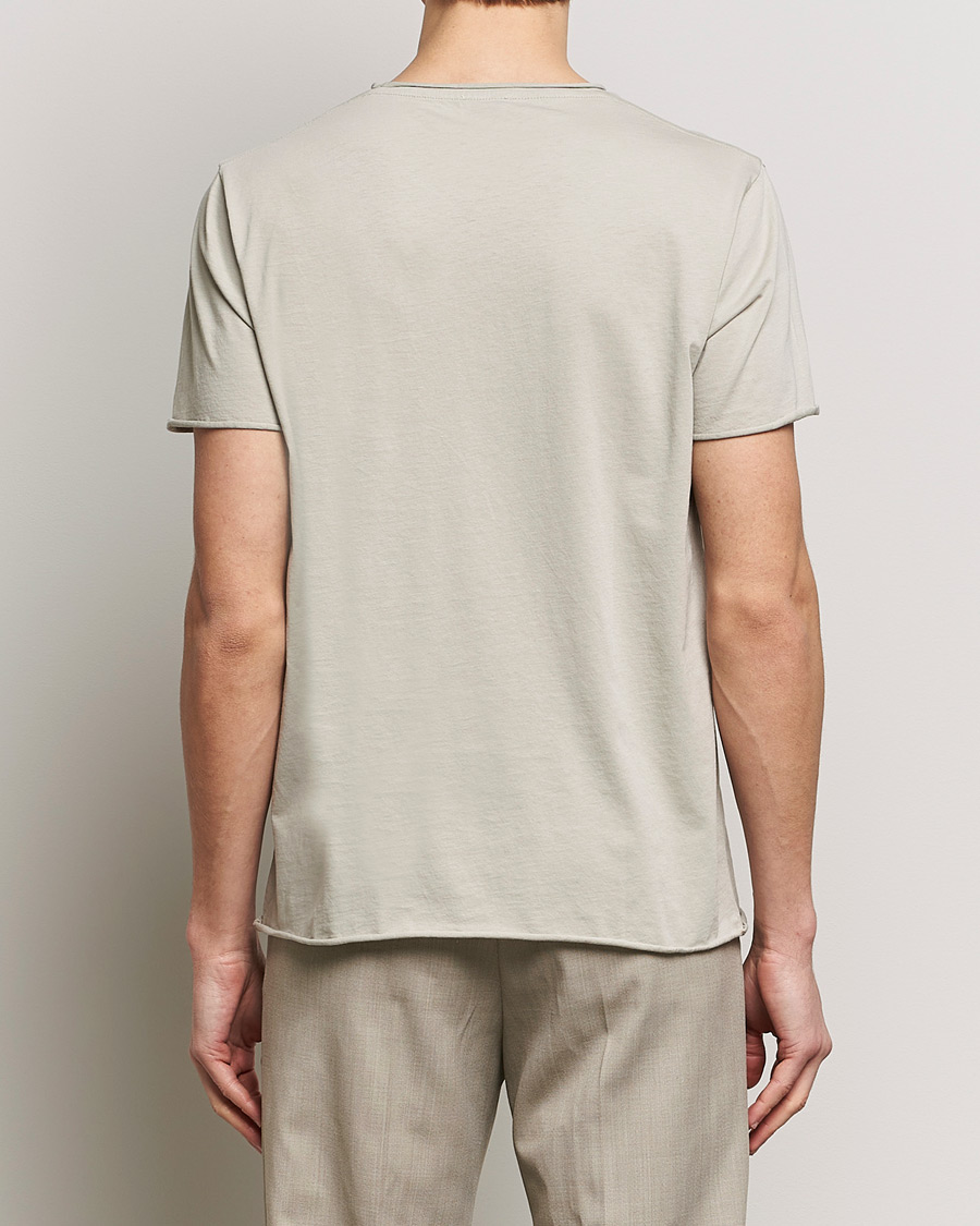 Heren | T-shirts | Filippa K | Roll Neck Crew Neck T-Shirt Light Sage