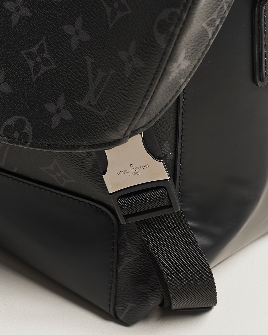 Heren | Louis Vuitton Pre-Owned Messenger Voyager MM Bag Monogram Eclipse | Louis Vuitton Pre-Owned | Messenger Voyager MM Bag Monogram Eclipse