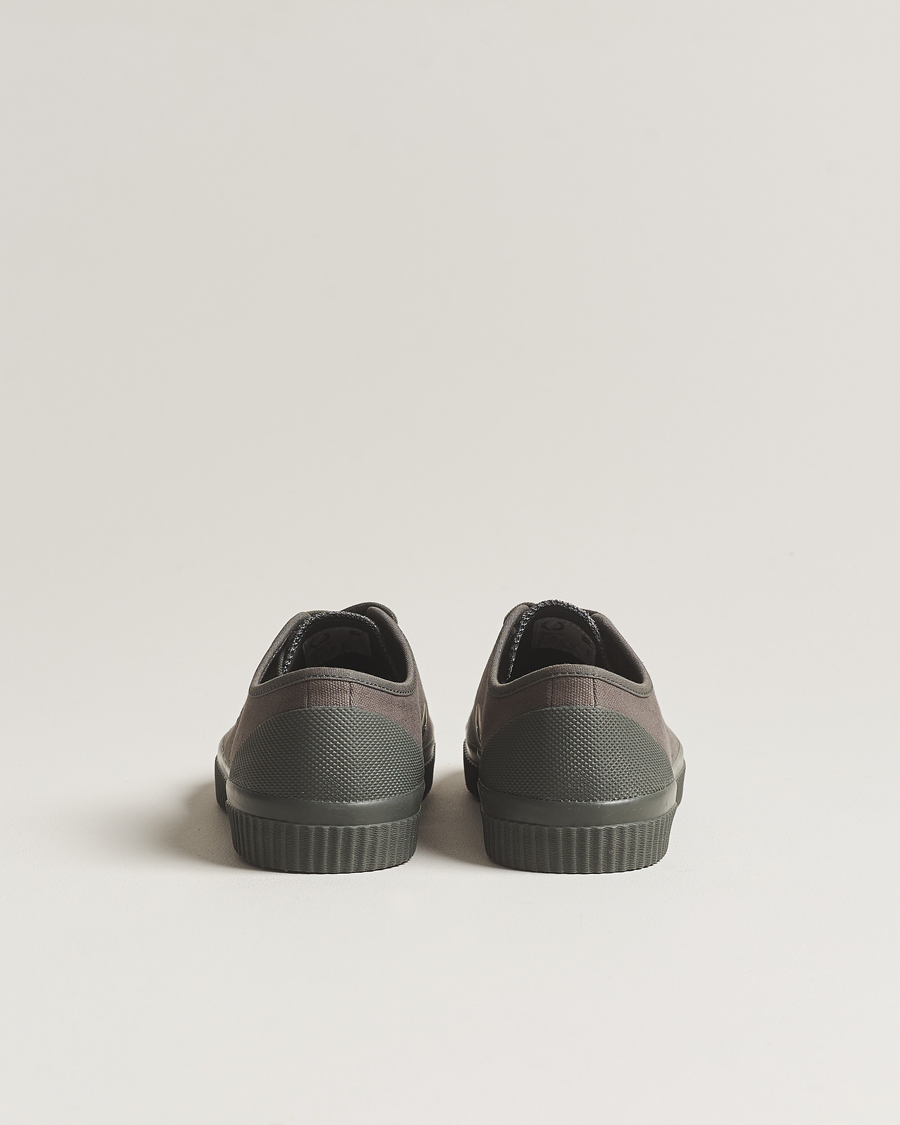 Homme | Fred Perry Hughes Canvas Sneaker Field Green | Fred Perry | Hughes Canvas Sneaker Field Green