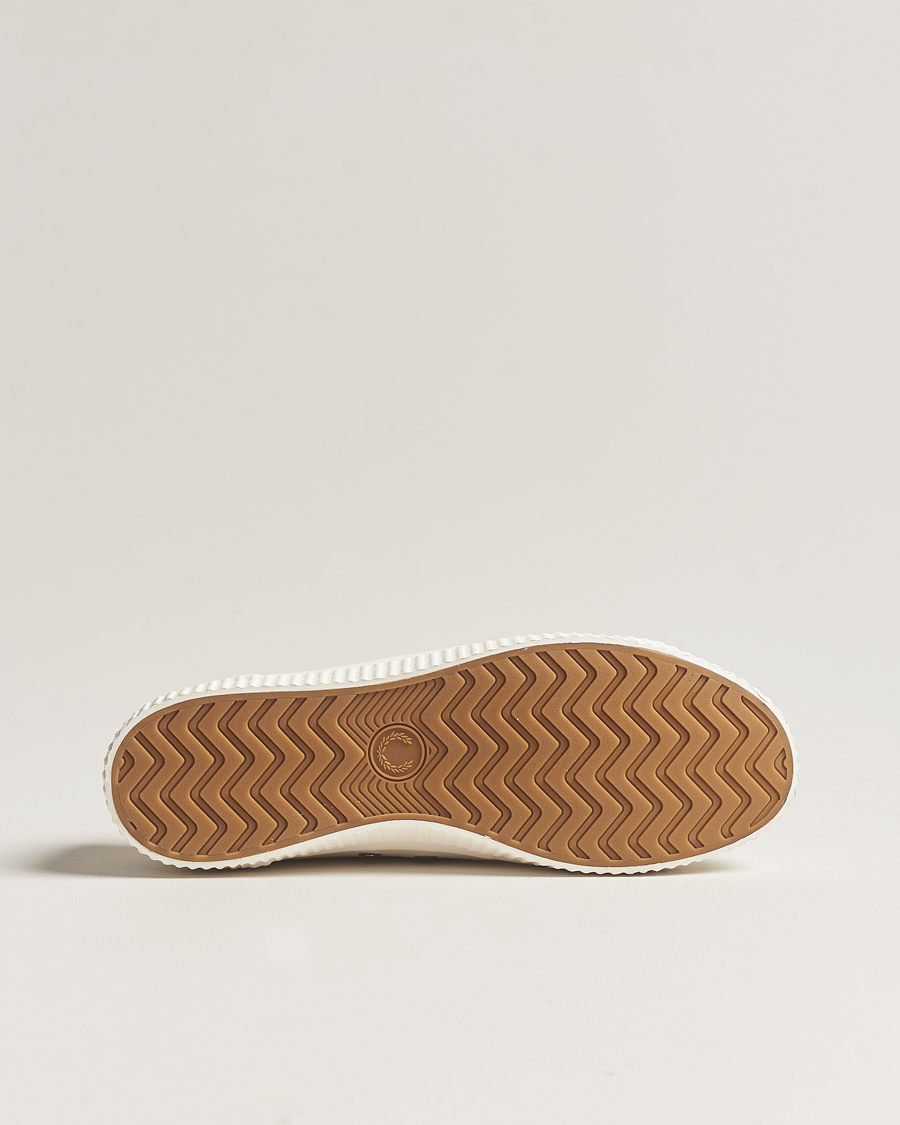 Homme | Fred Perry Hughes Canvas Sneaker Ecru | Fred Perry | Hughes Canvas Sneaker Ecru