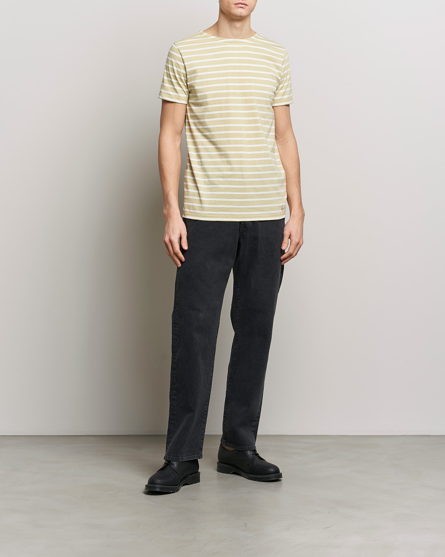 Homme | T-shirts | Armor-lux | Hoëdic Boatneck Héritage Stripe T-shirt Pale Olive/Milk