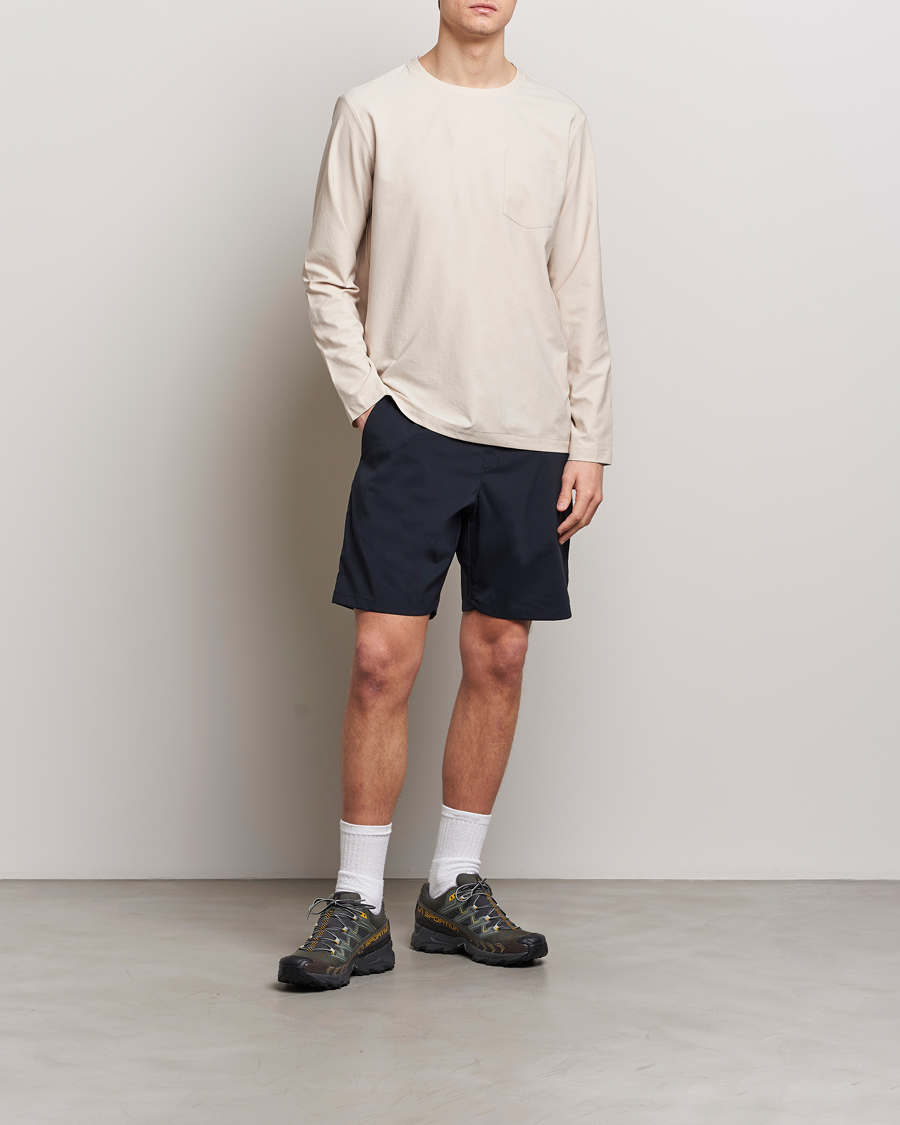 Heren | T-shirts | Houdini | Cover Crew Quick Dry Long Sleeve Foggy Mountain