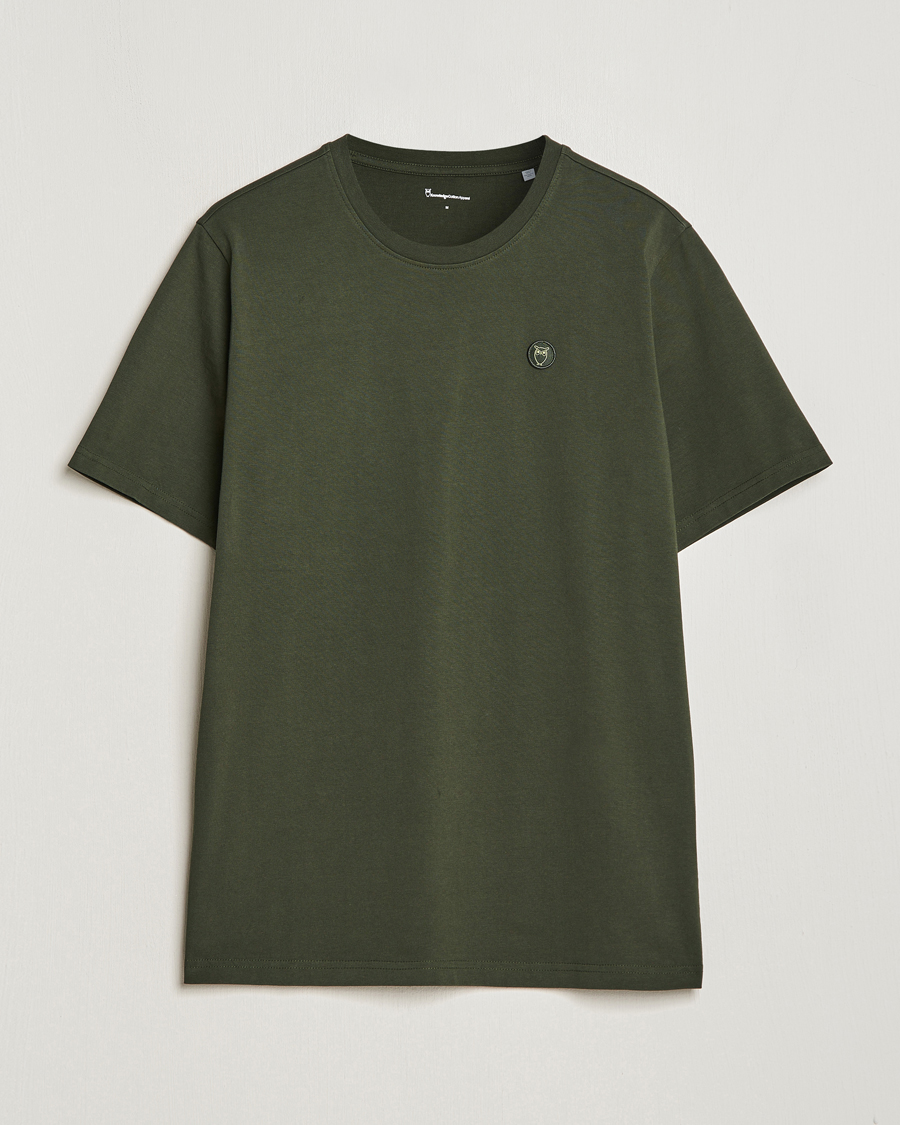 Homme | T-shirts | KnowledgeCotton Apparel | Loke Badge T-Shirt Forest Night