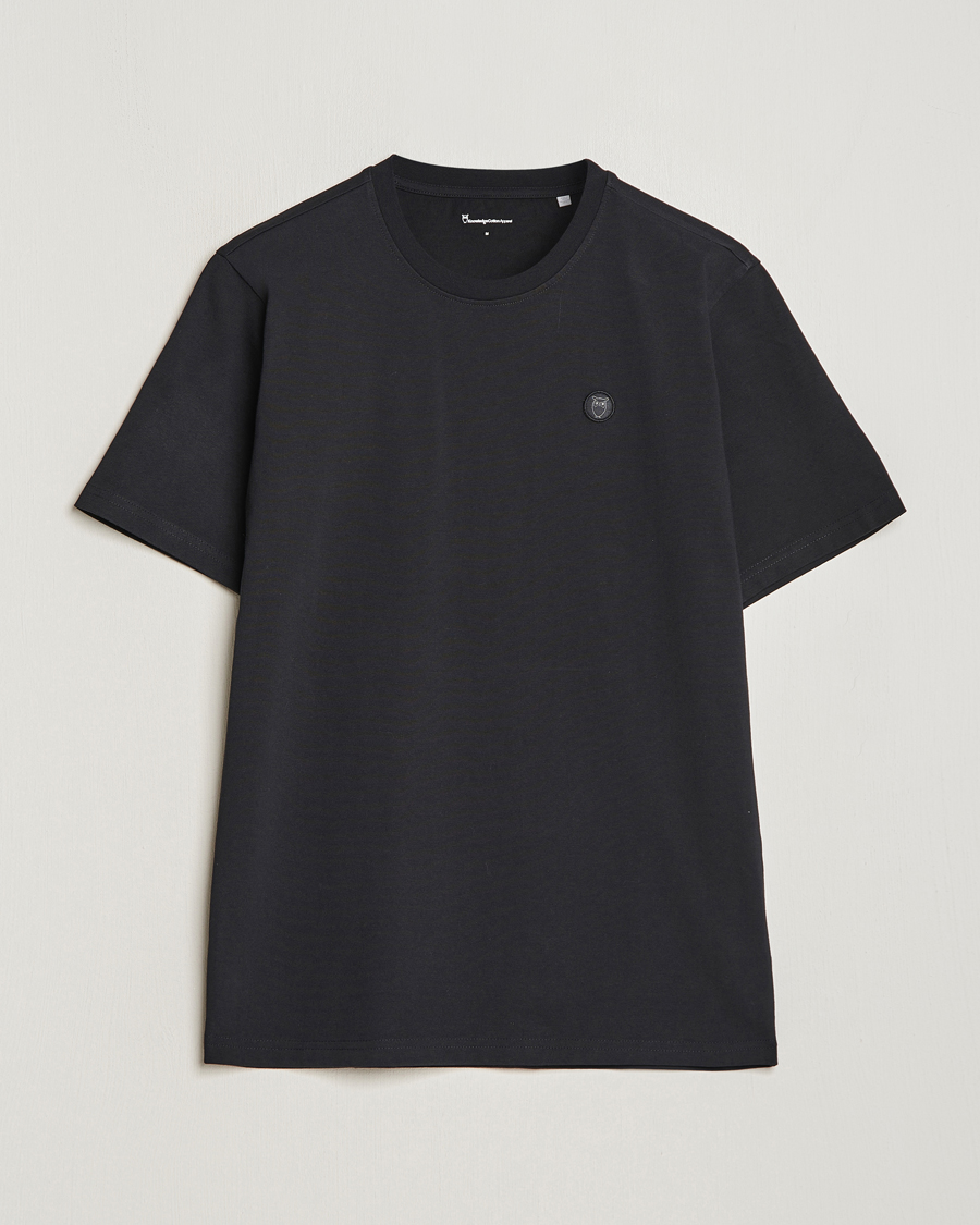 Heren | T-shirts | KnowledgeCotton Apparel | Loke Badge T-Shirt Jet Black