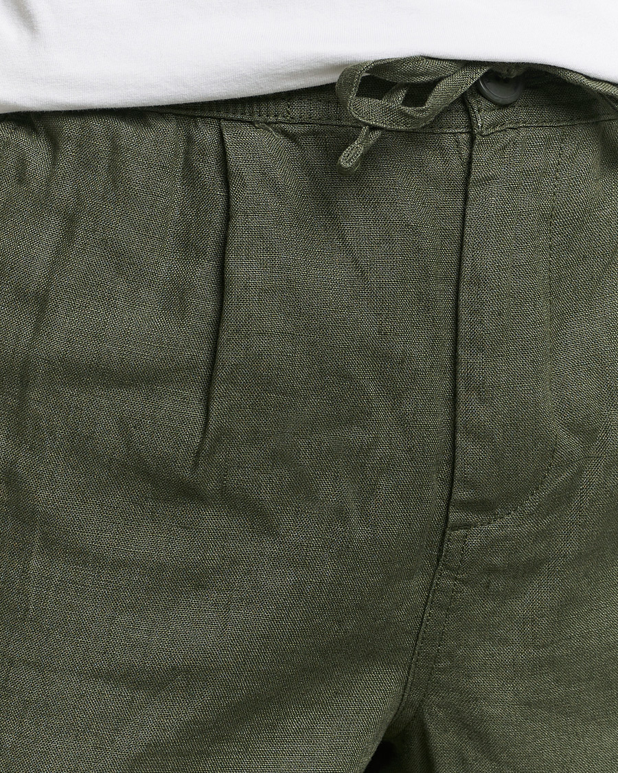 Homme | Shorts | KnowledgeCotton Apparel | Loose Linen Shorts Burnt Olive